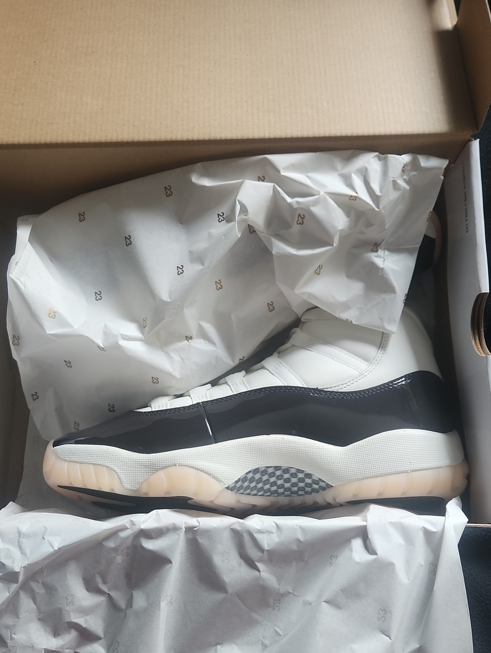 Air Jordan 11 Retro Concord Style Sneakers - White/Brown